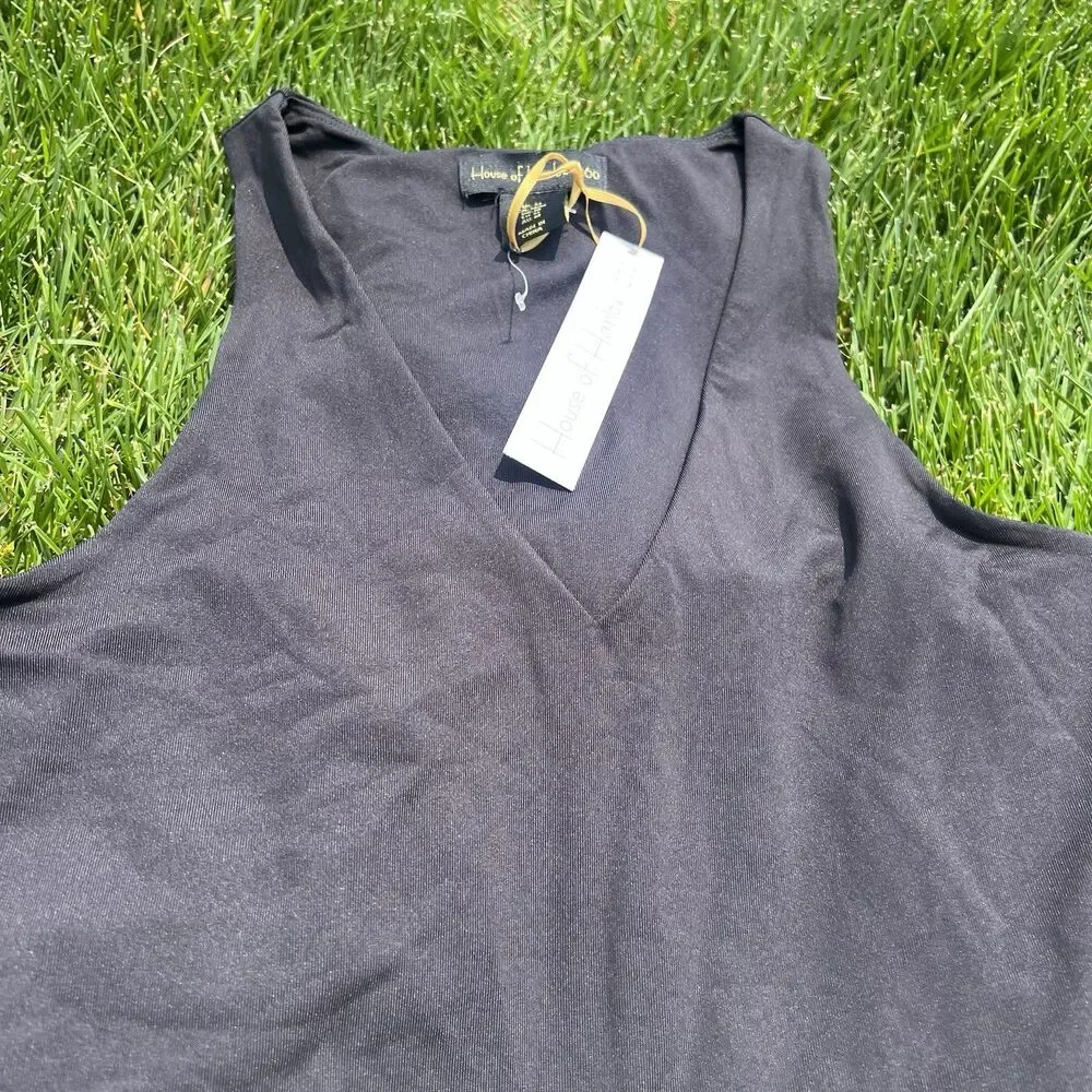 House of Harlow Women's Unitard V Neck Jumpsuit‎ Shorts Shapewear Black NWT Med - Picture 7 of 8